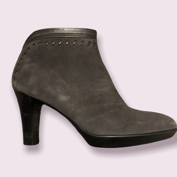 Aquatalia by Marvin K Vera Suede Bootie Sz 6 - Picture 2 of 4